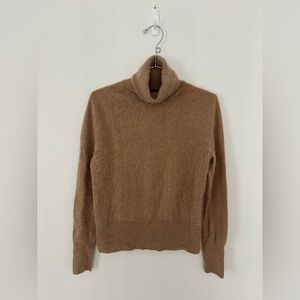 Banana Republic 100% cashmere turtleneck sweater